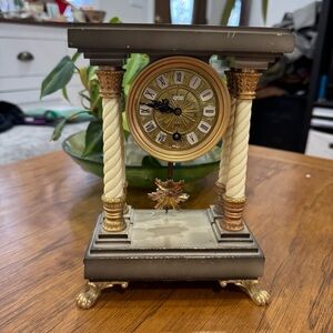 Vintage Sheffield "8 Day" mechanical clock made in Germany